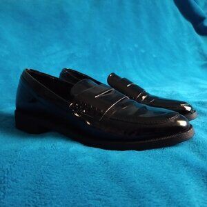 Women's Forever 21 Black Loafers Size 6